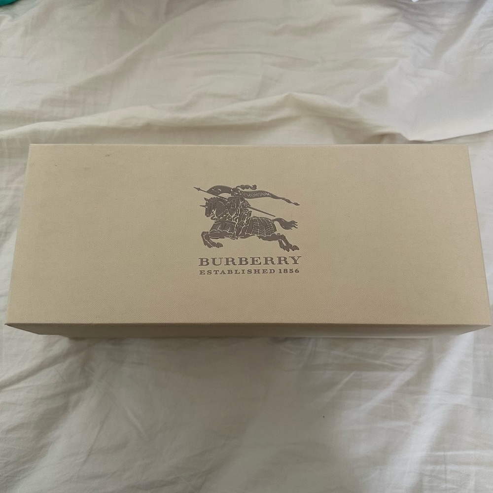 Burberry Shoe Box